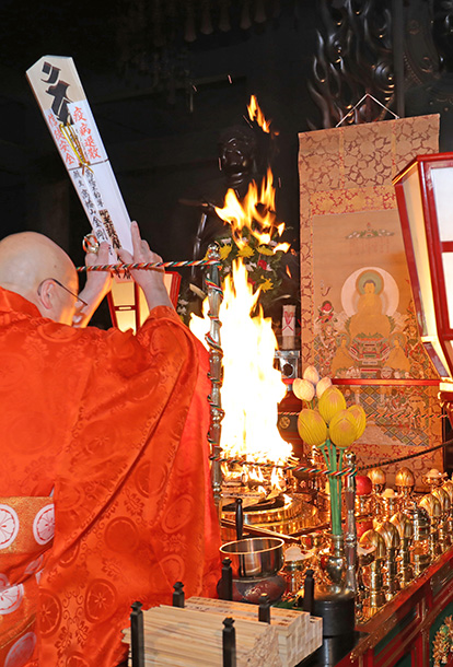 関東三大不動、真言宗智山派別格本山「高幡不動尊金剛寺」。新選組土方歳三の菩提寺。